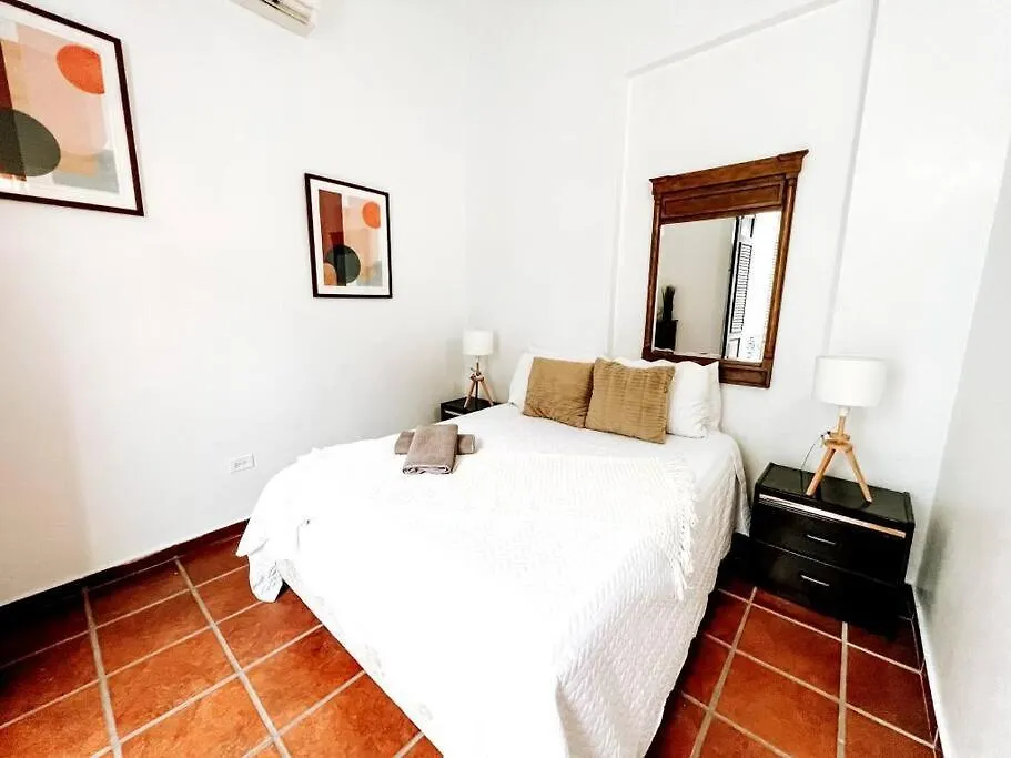 65 Fortaleza 1 - N Colonial Apt W/ Balconies & Views Apartment San Juan