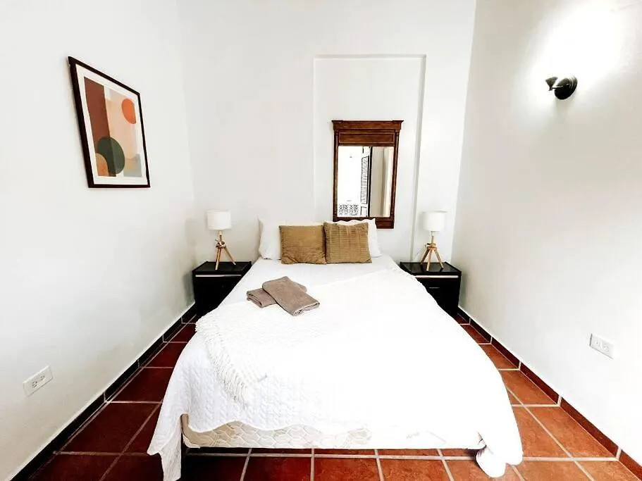 65 Fortaleza 1 - N Colonial Apt W/ Balconies & Views Apartment San Juan Puerto Rico
