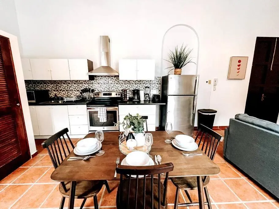 65 Fortaleza 1 - N Colonial Apt W/ Balconies & Views Apartment San Juan